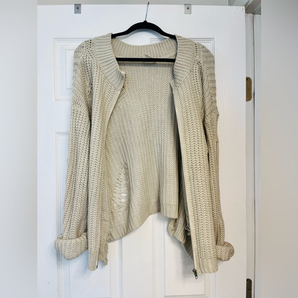 Main Strip cream oversized distressed zipper cardigan; ONESIZE;perfect condition - Picture 7 of 7